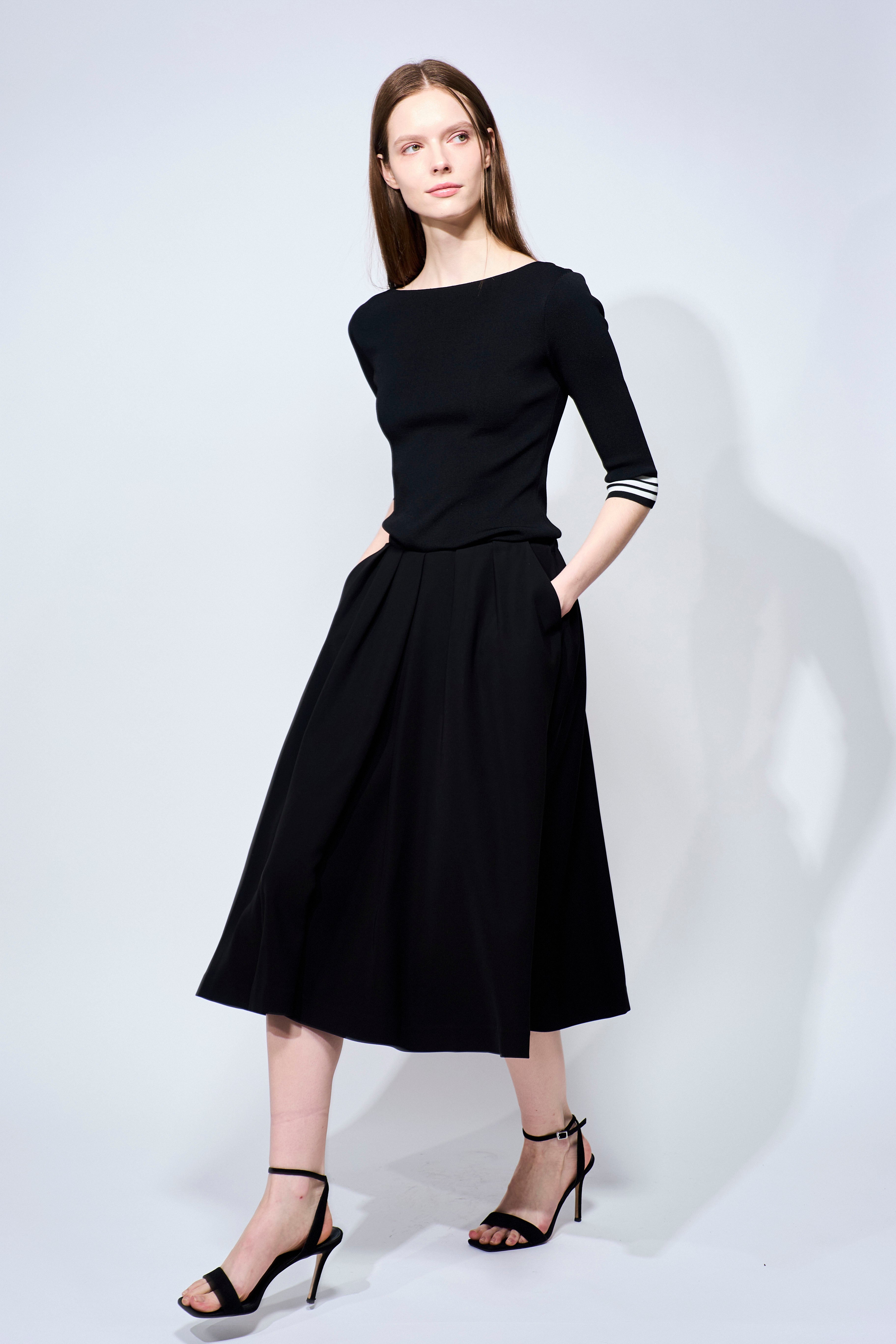 TWILL TUCK SKIRT
