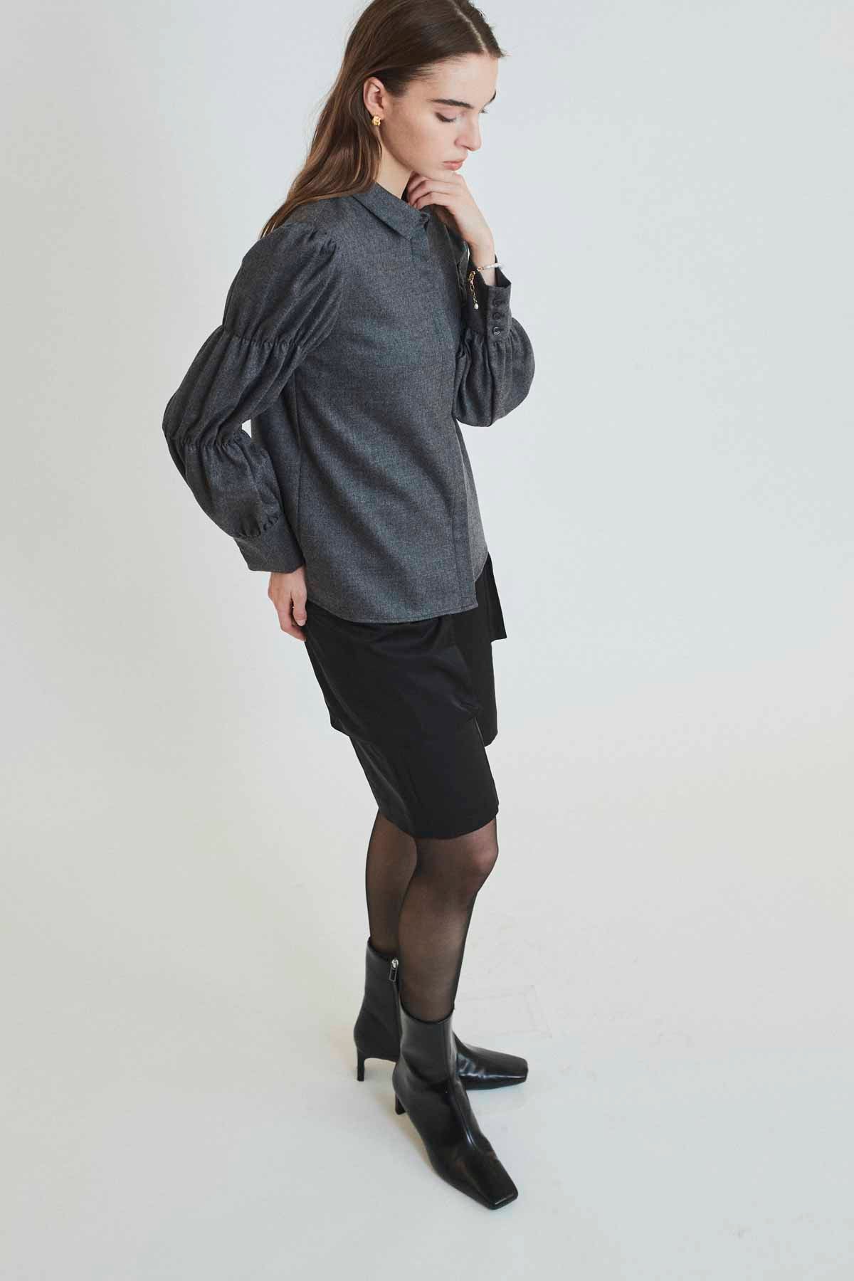 TIERED SLEEVES WOOL BLOUSE