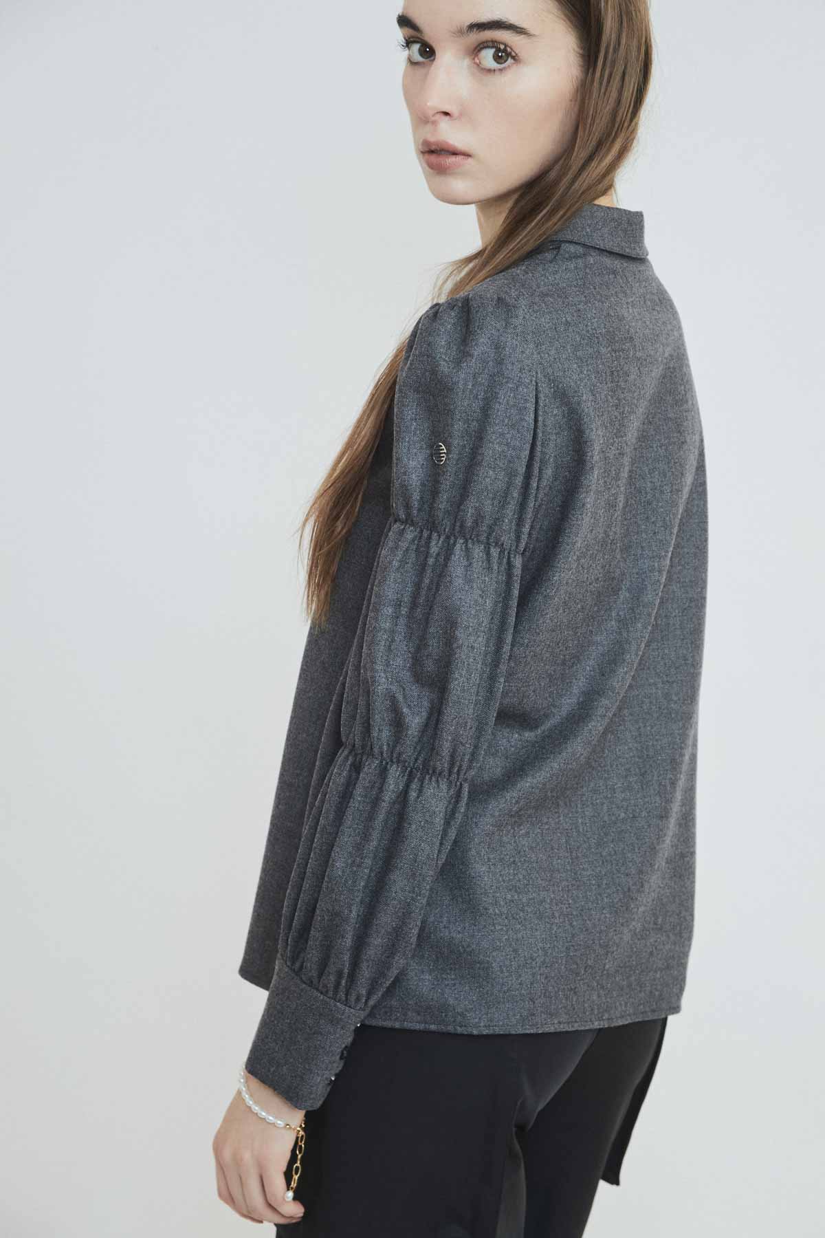 TIERED SLEEVES WOOL BLOUSE