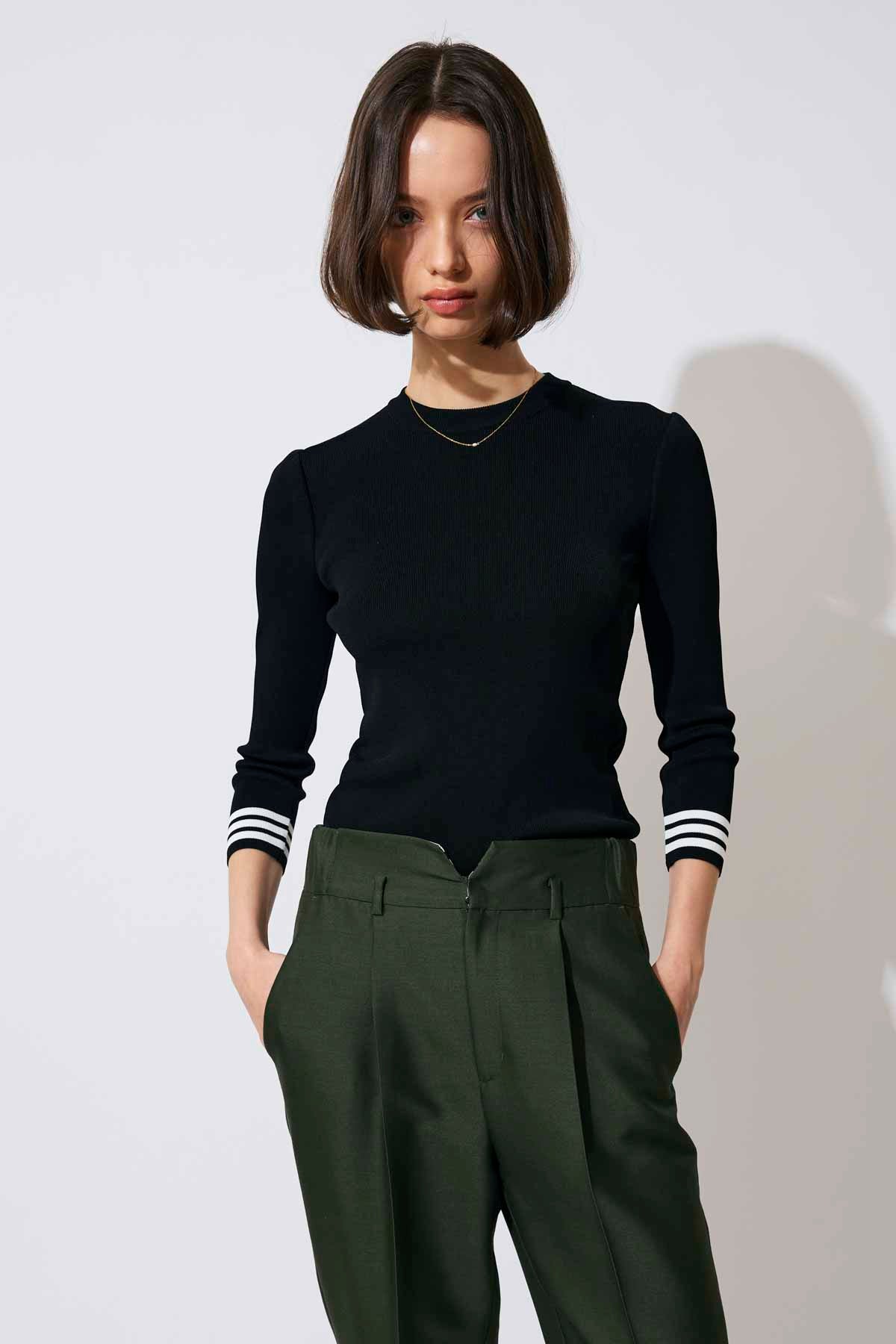 RAYON KNIT TOP