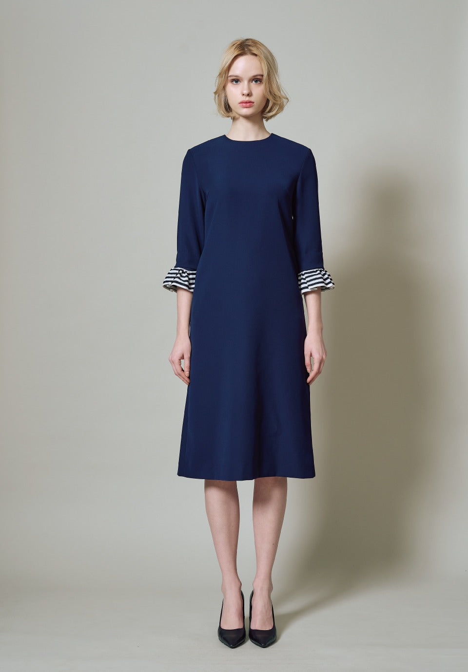RUFFLE SLEEVES DRESS