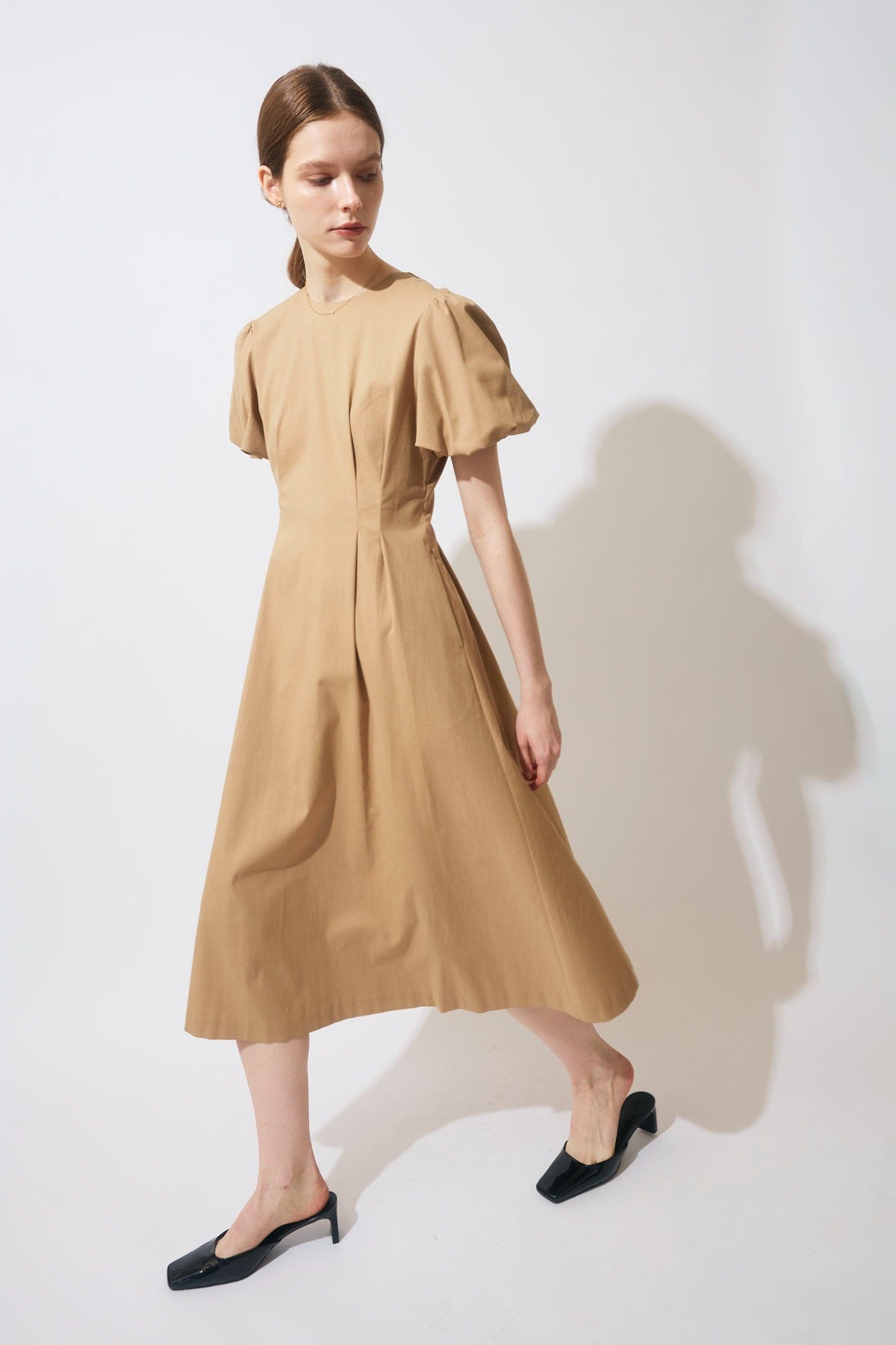 BACK BORDER DRESS
