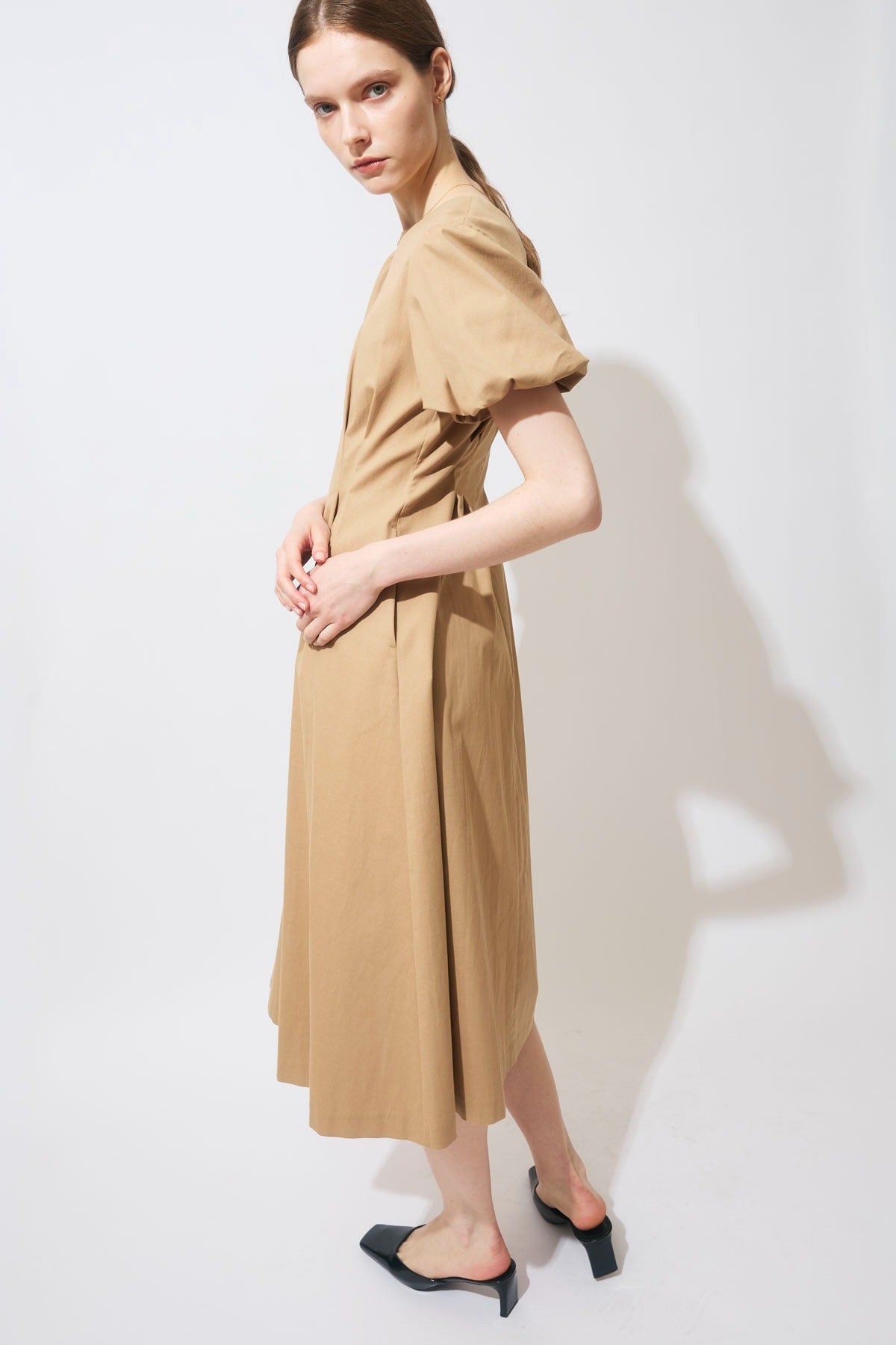 BACK BORDER DRESS