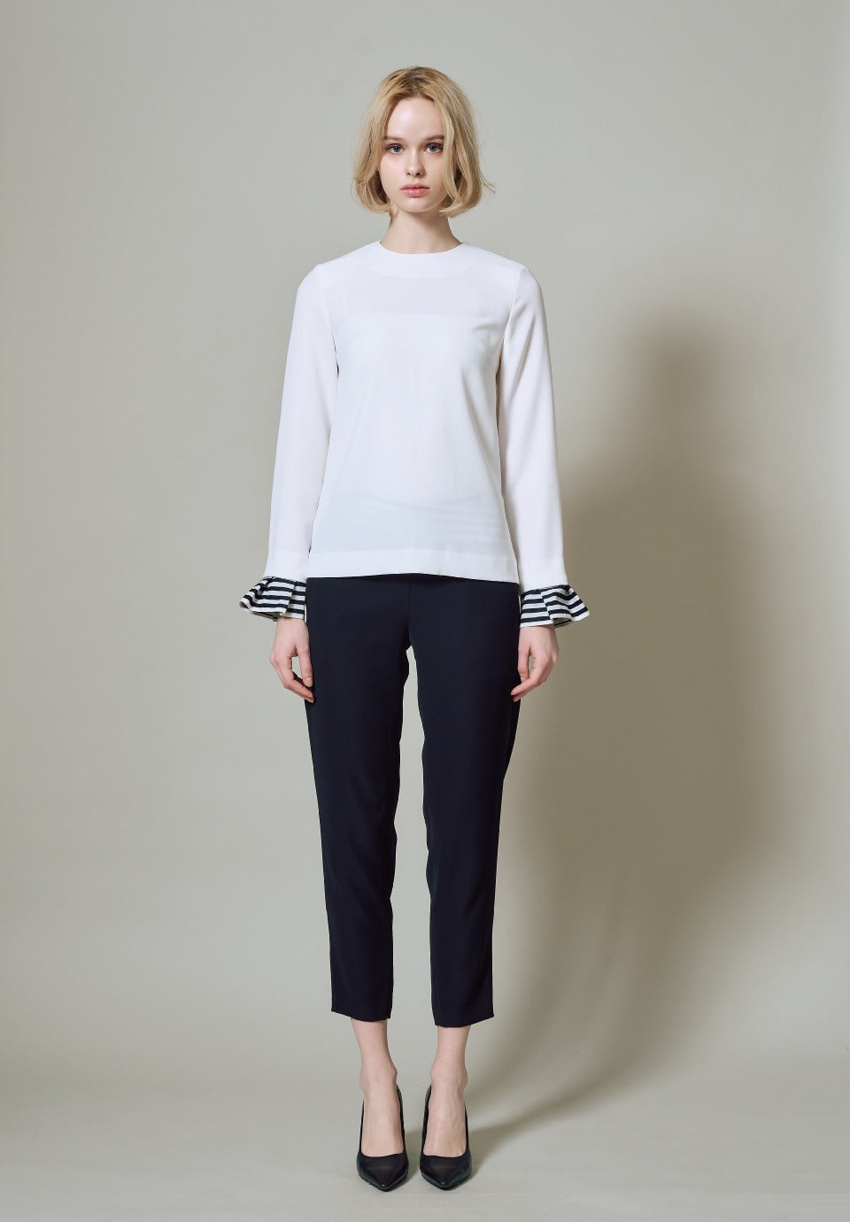 BORDER CUFF BLOUSE