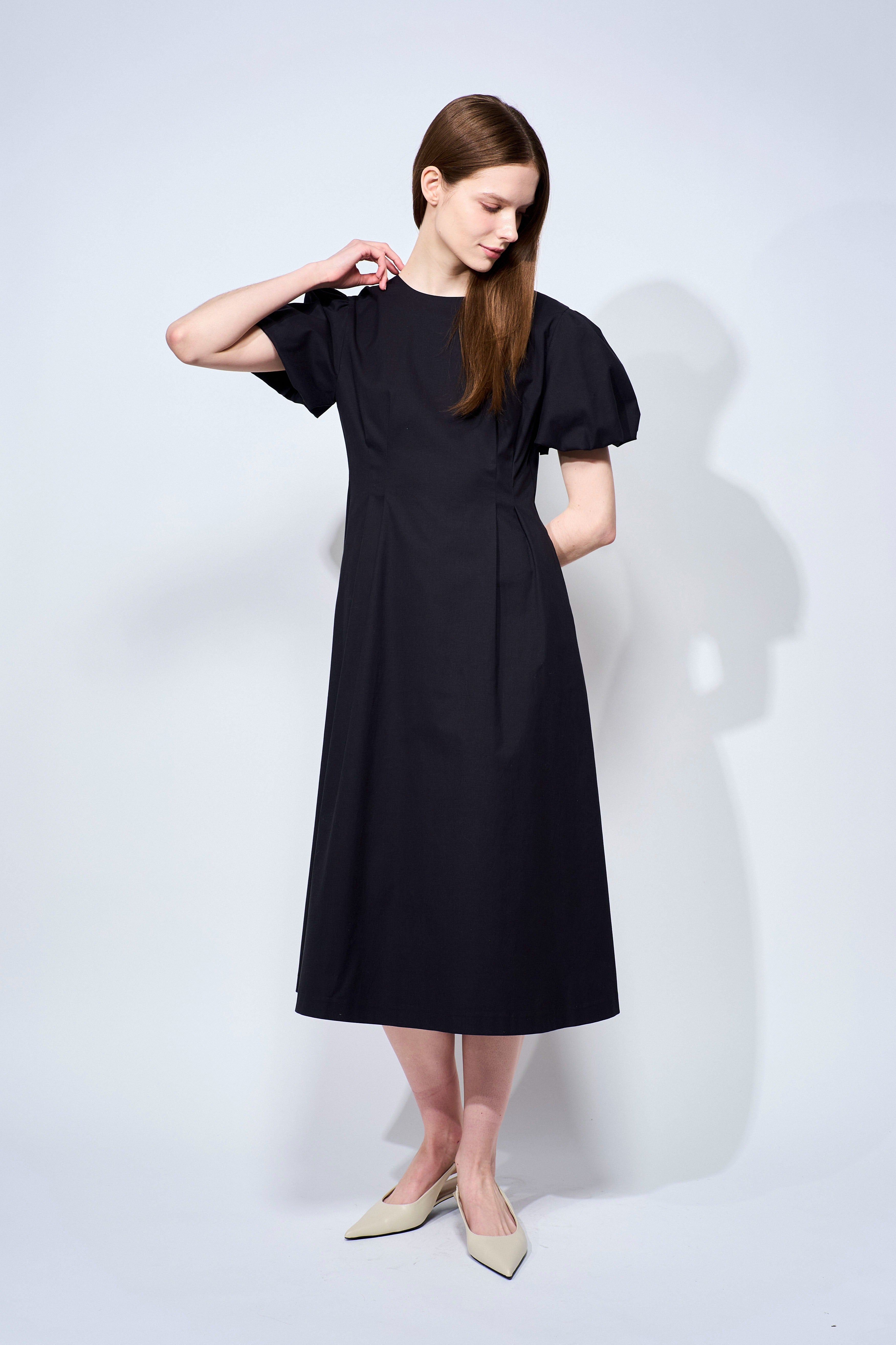 BACK BORDER DRESS
