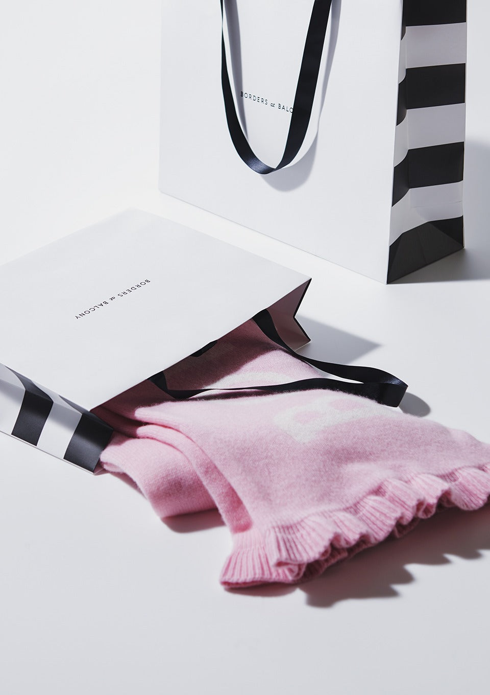 GIFT BAG (M)