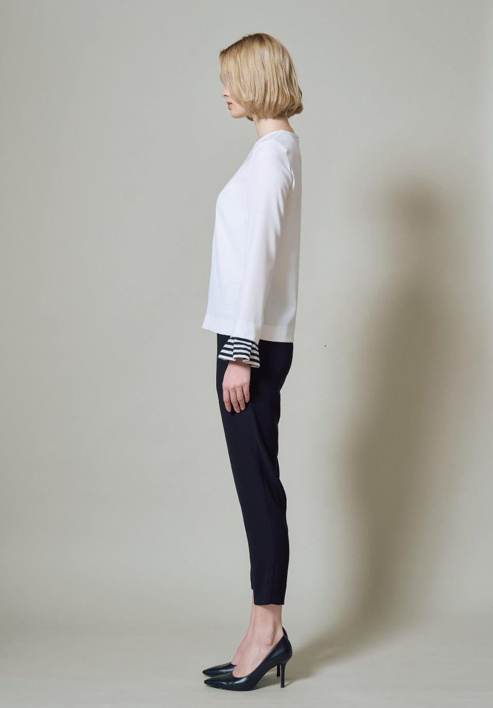 BORDER CUFF BLOUSE
