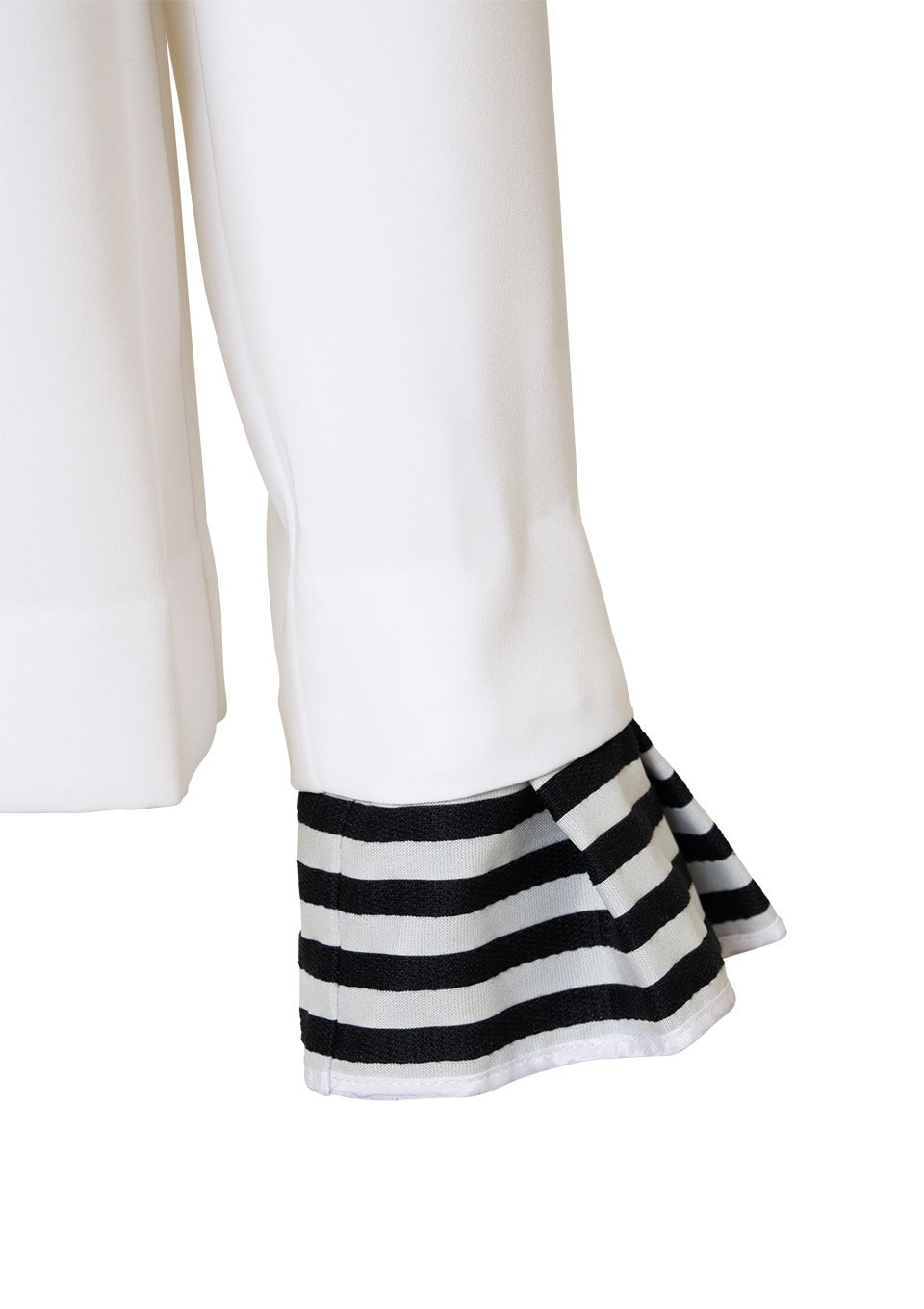 BORDER CUFF BLOUSE