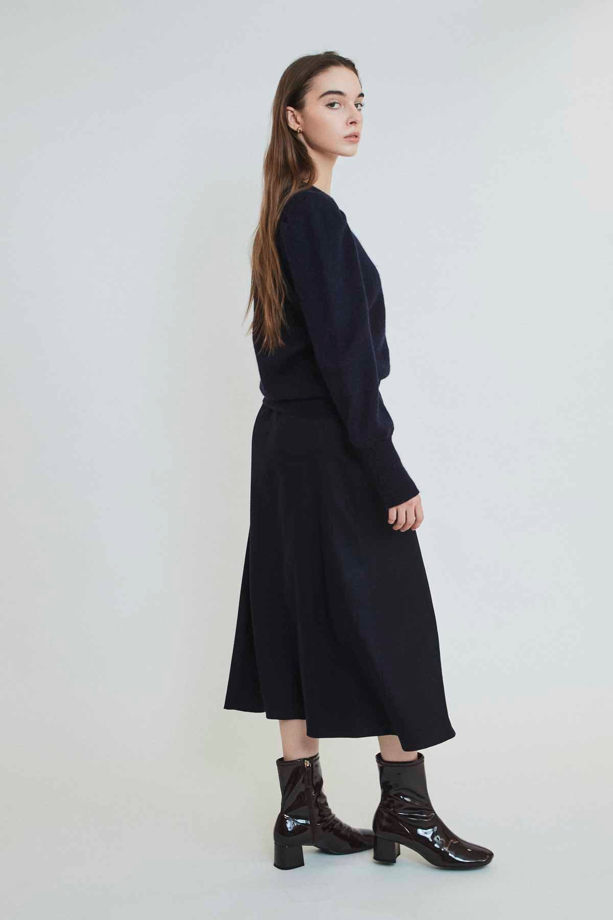 BELTED WOOL SKIRT