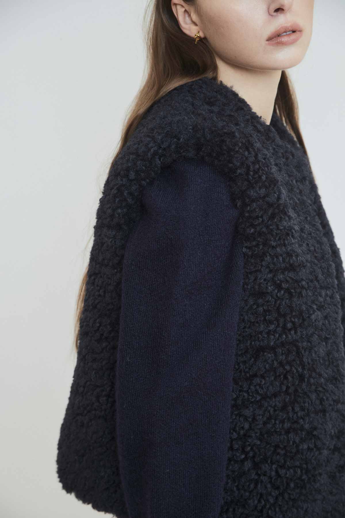 CURLY FUR GILET