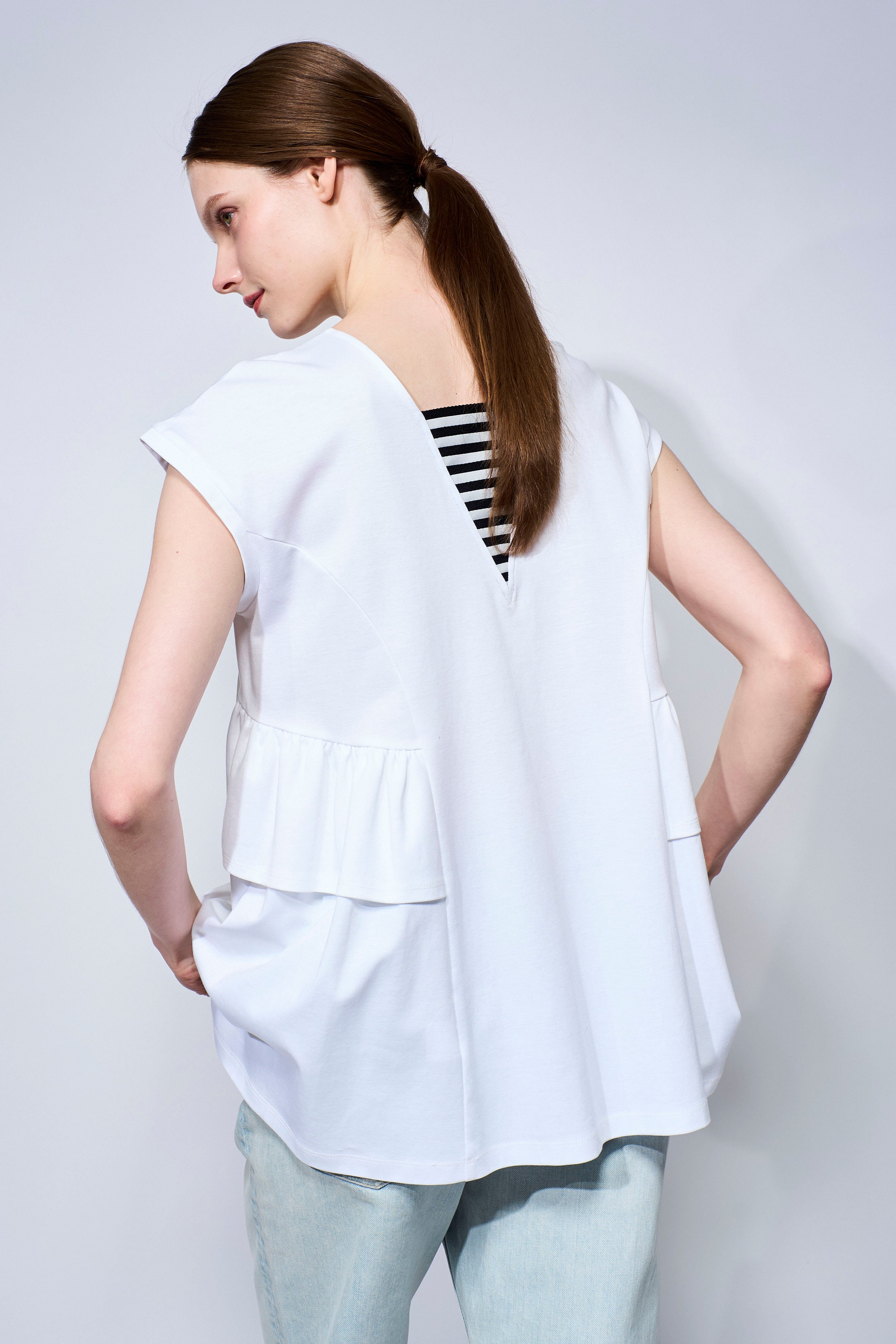 BACK BORDER TEE