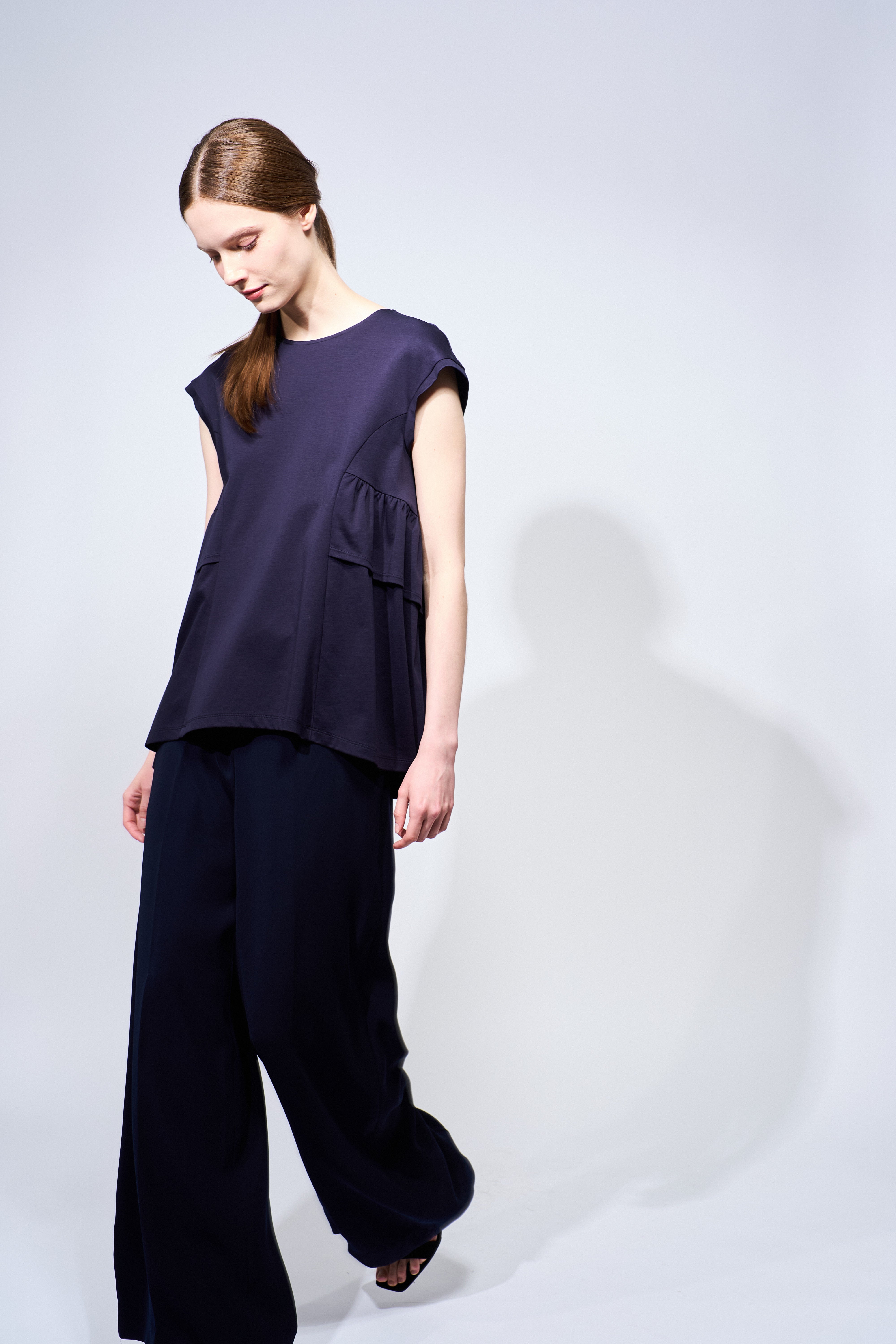 BACK BORDER TEE