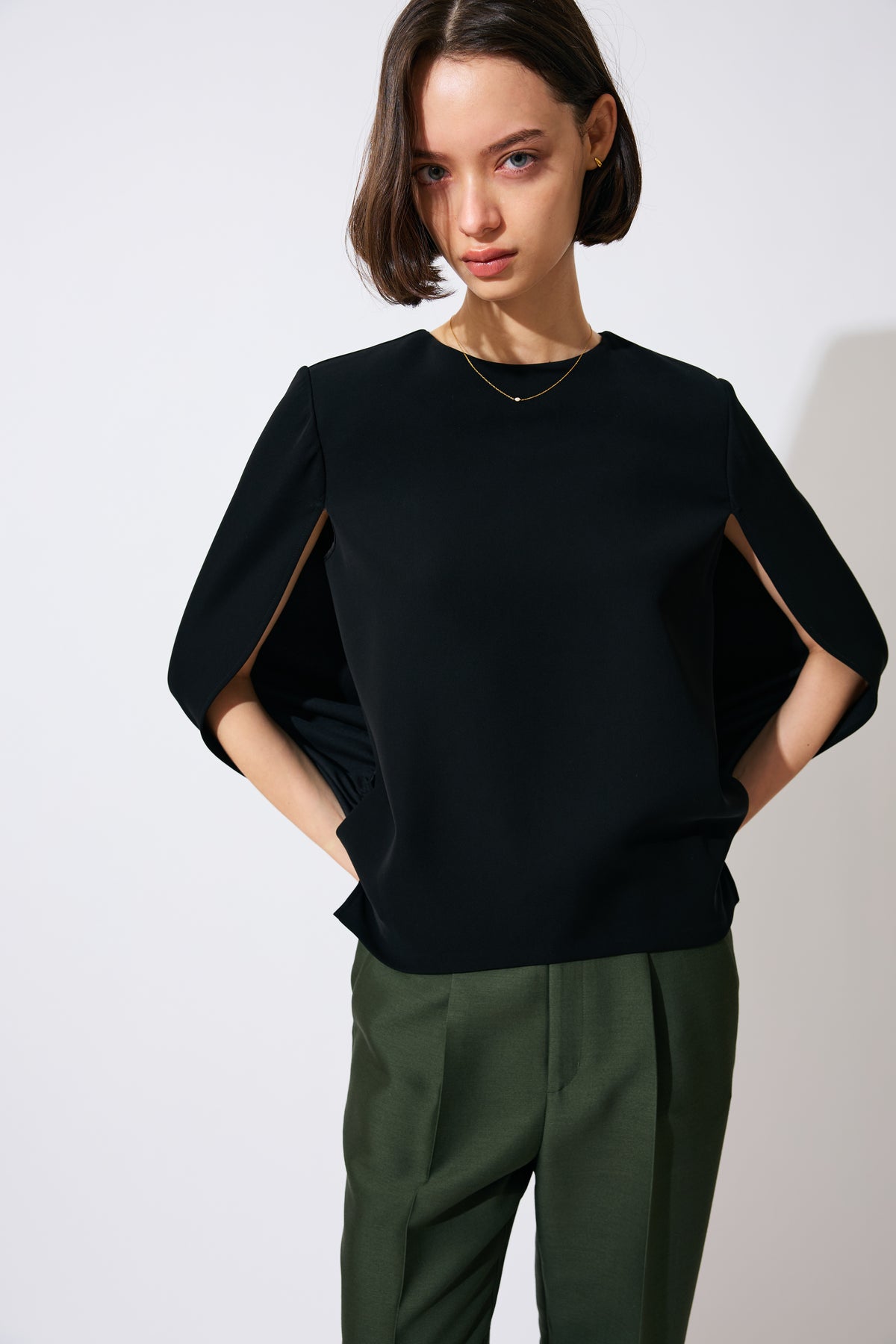 CAPE BLOUSE
