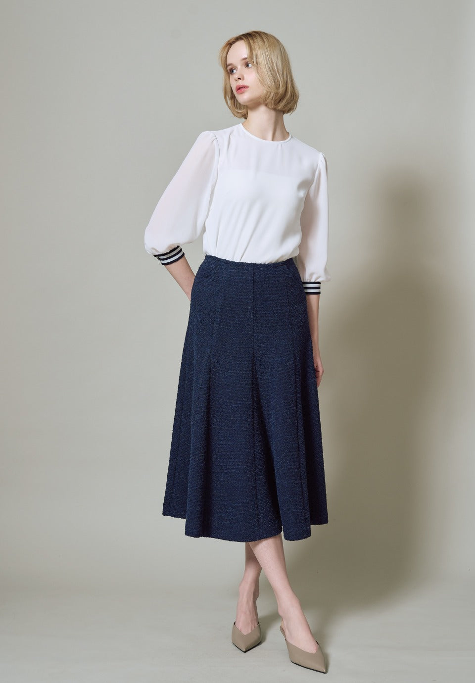 TWEED TUCK SKIRT