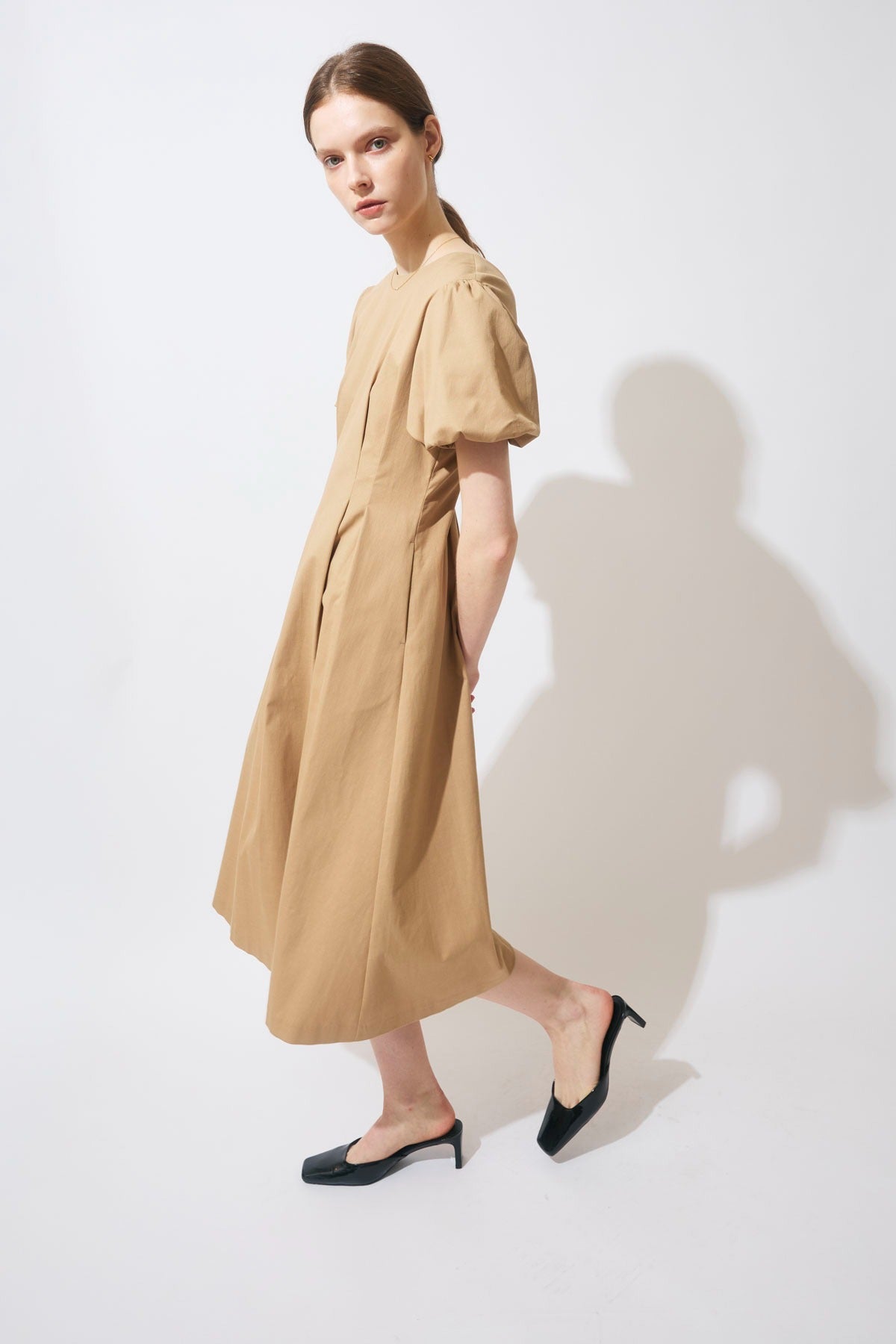 BACK BORDER DRESS