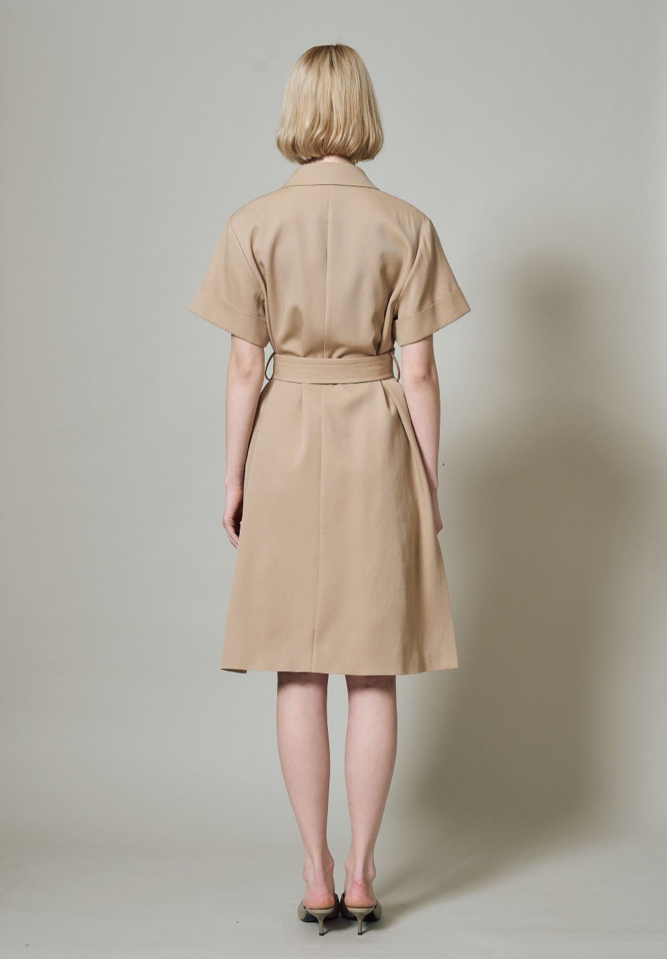 SHORTSLEEVES COAT