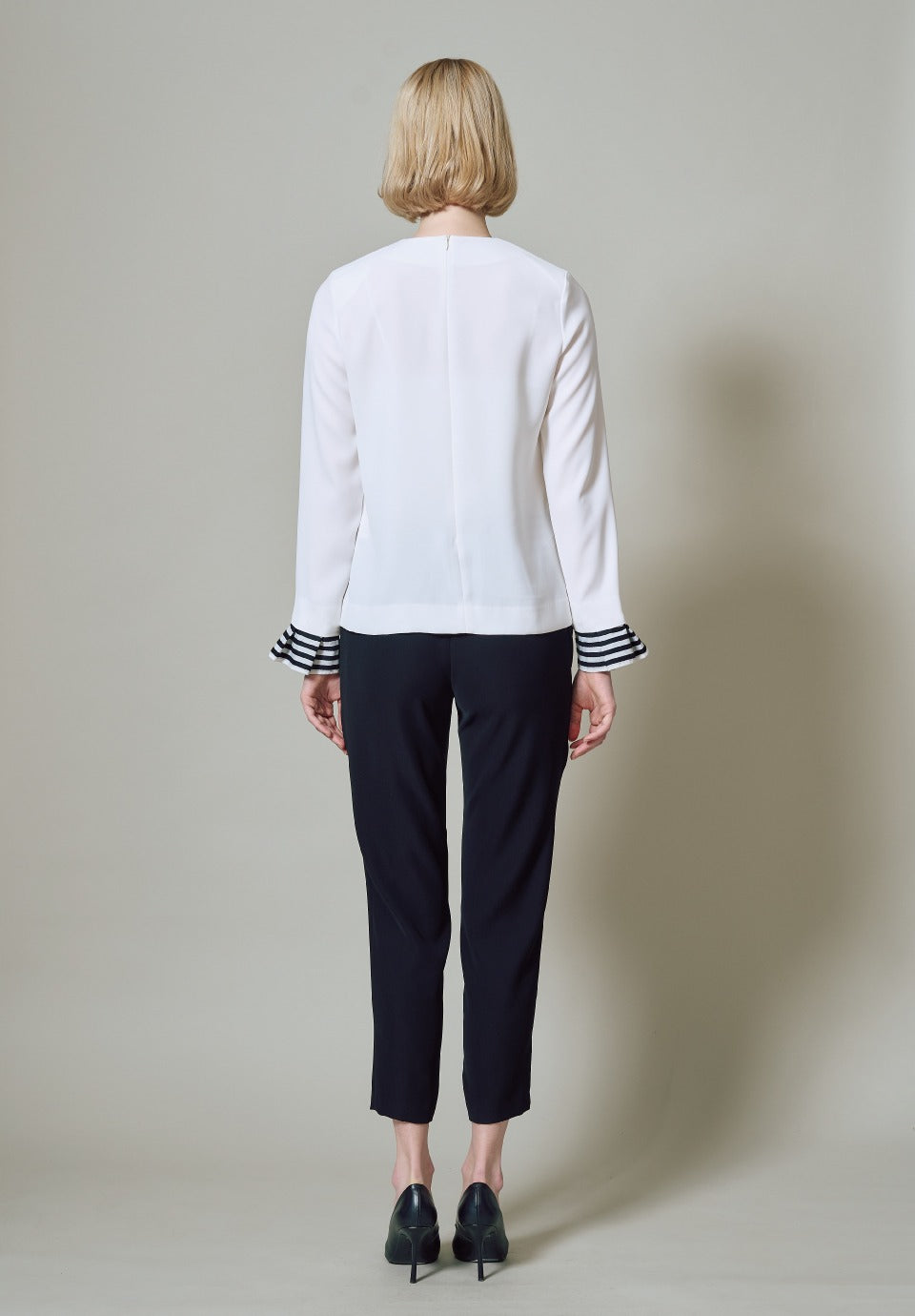 BORDER CUFF BLOUSE