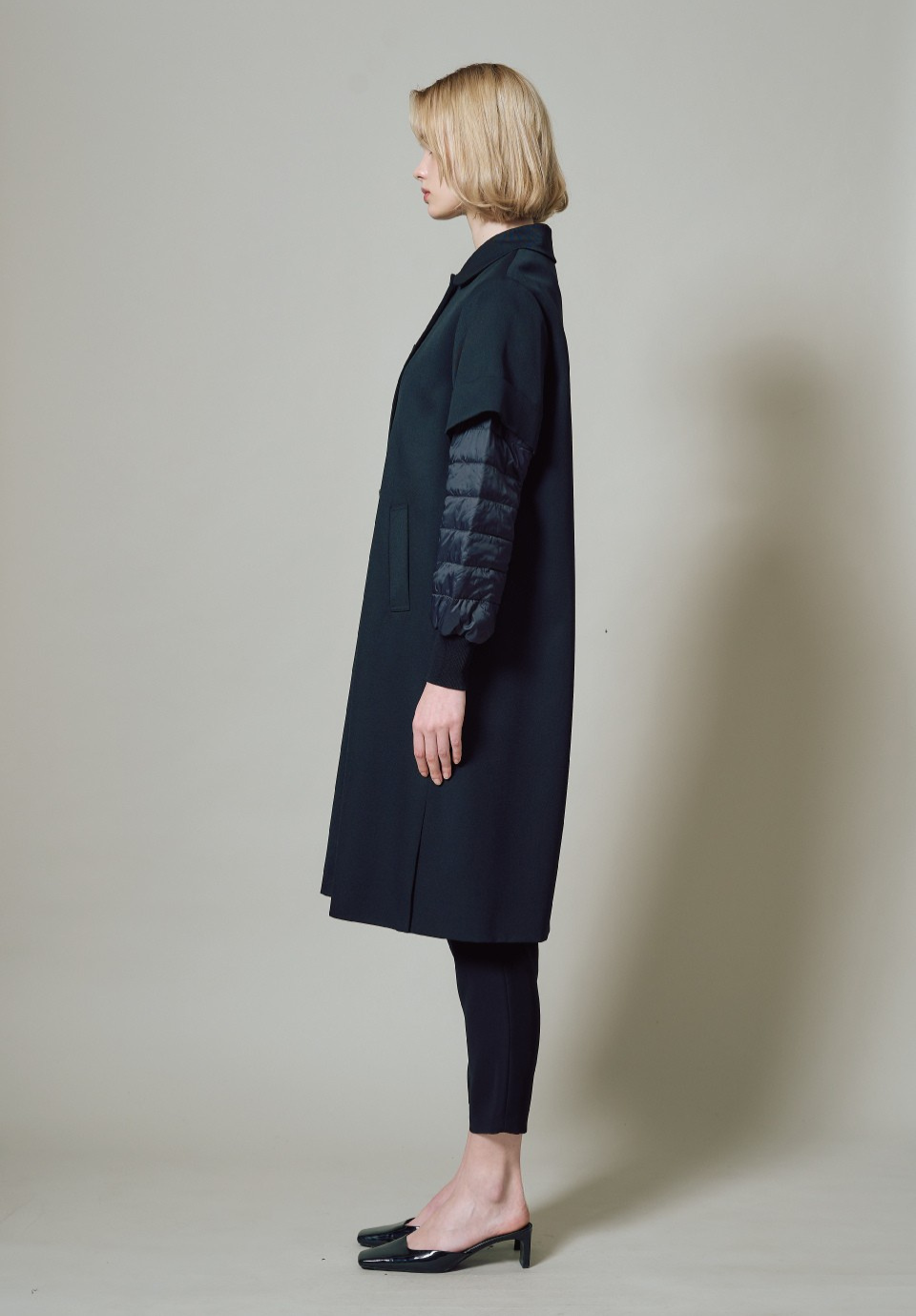 SHORTSLEEVES COAT